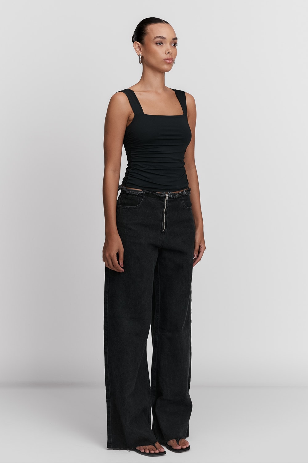 Segunda imagem do produto Calça Jeans Cocktail