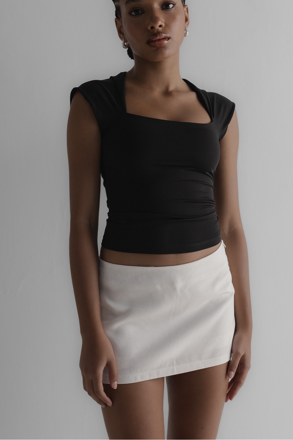 Segunda imagem do produto Saia Curta Cosmopolitan