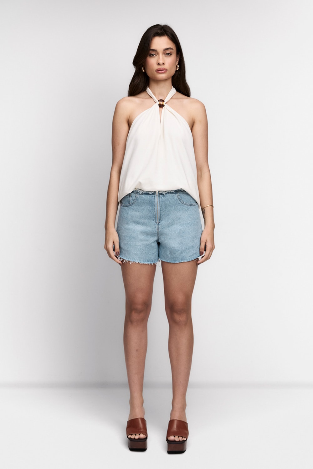Segunda imagem do produto Shorts Jeans Catarina
