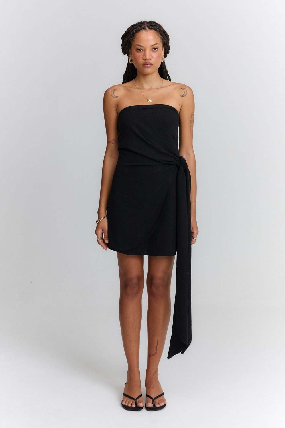 Vestido curto de linho Lilium