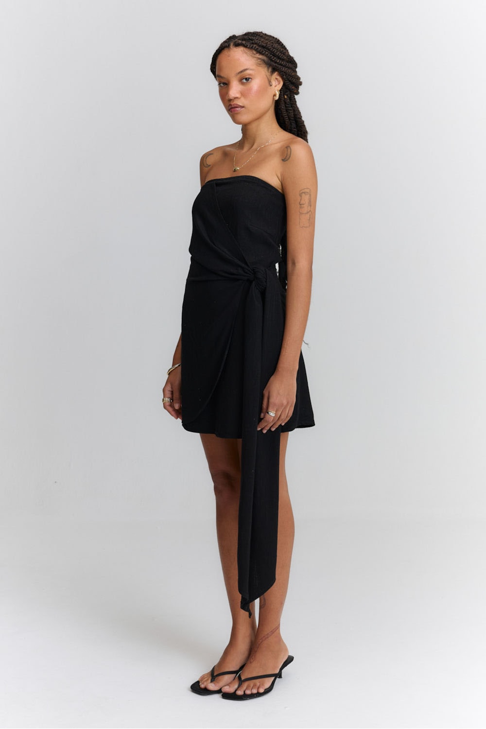 Segunda imagem do produto Vestido curto de linho Lilium